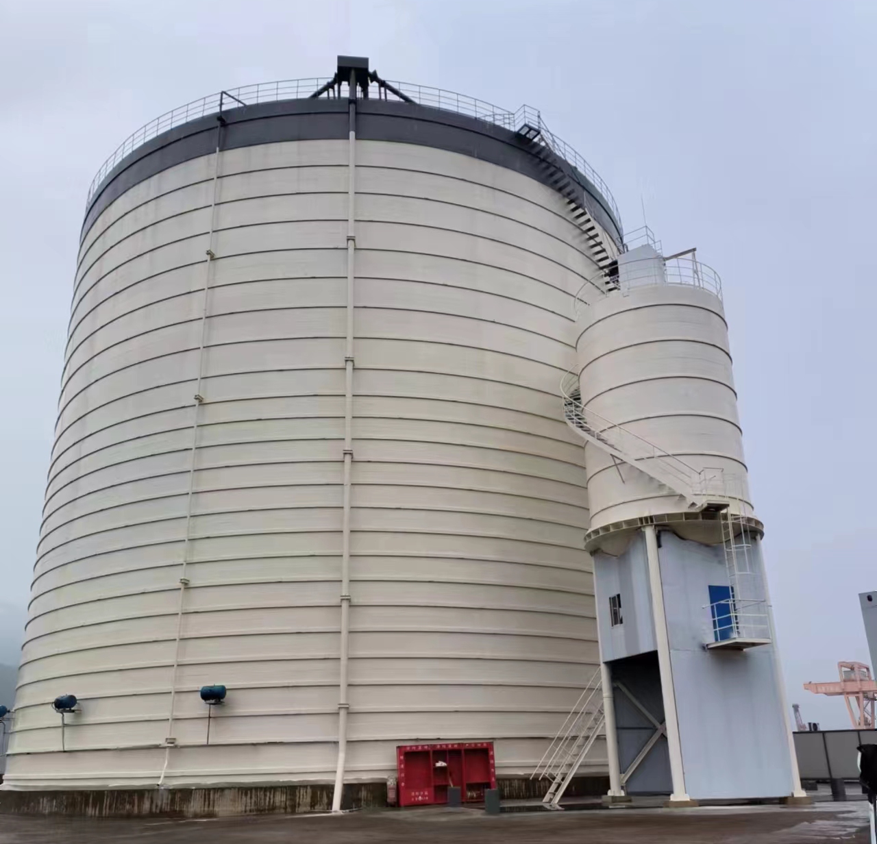 华南热作学院10万吨水泥钢板库